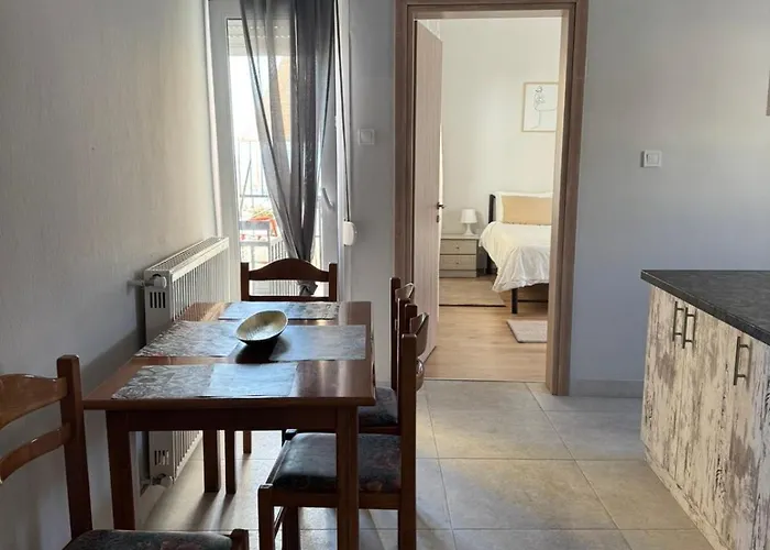 Apartamento A Beautiful House In *