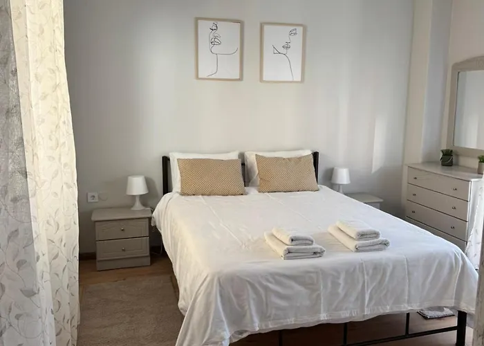 A Beautiful House In Apartamento Cavala