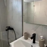 דירה A Beautiful House In קאבאלה