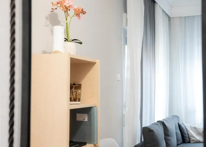 A Beautiful House In شقة